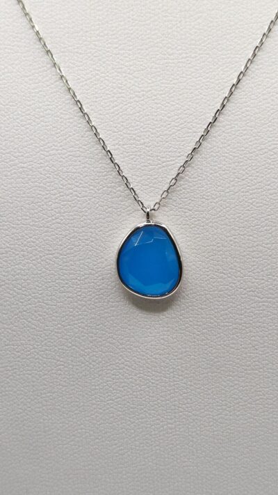 Necklace made of silver 925 with blue stone