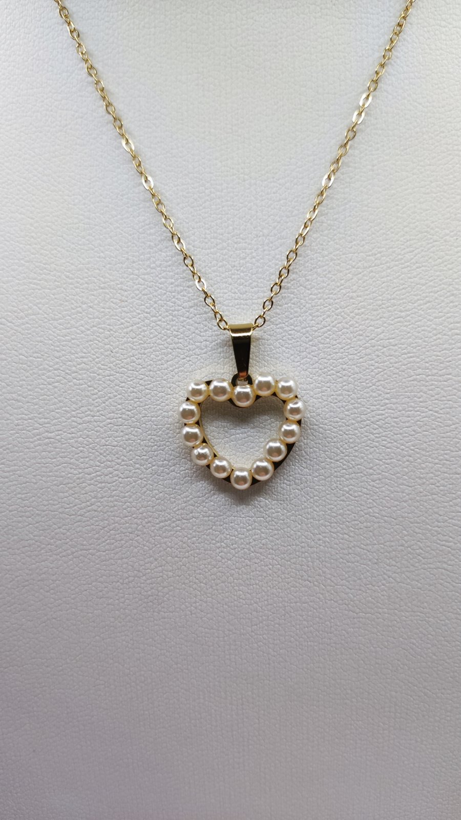 col022 Heart necklace made of steel with pearls
